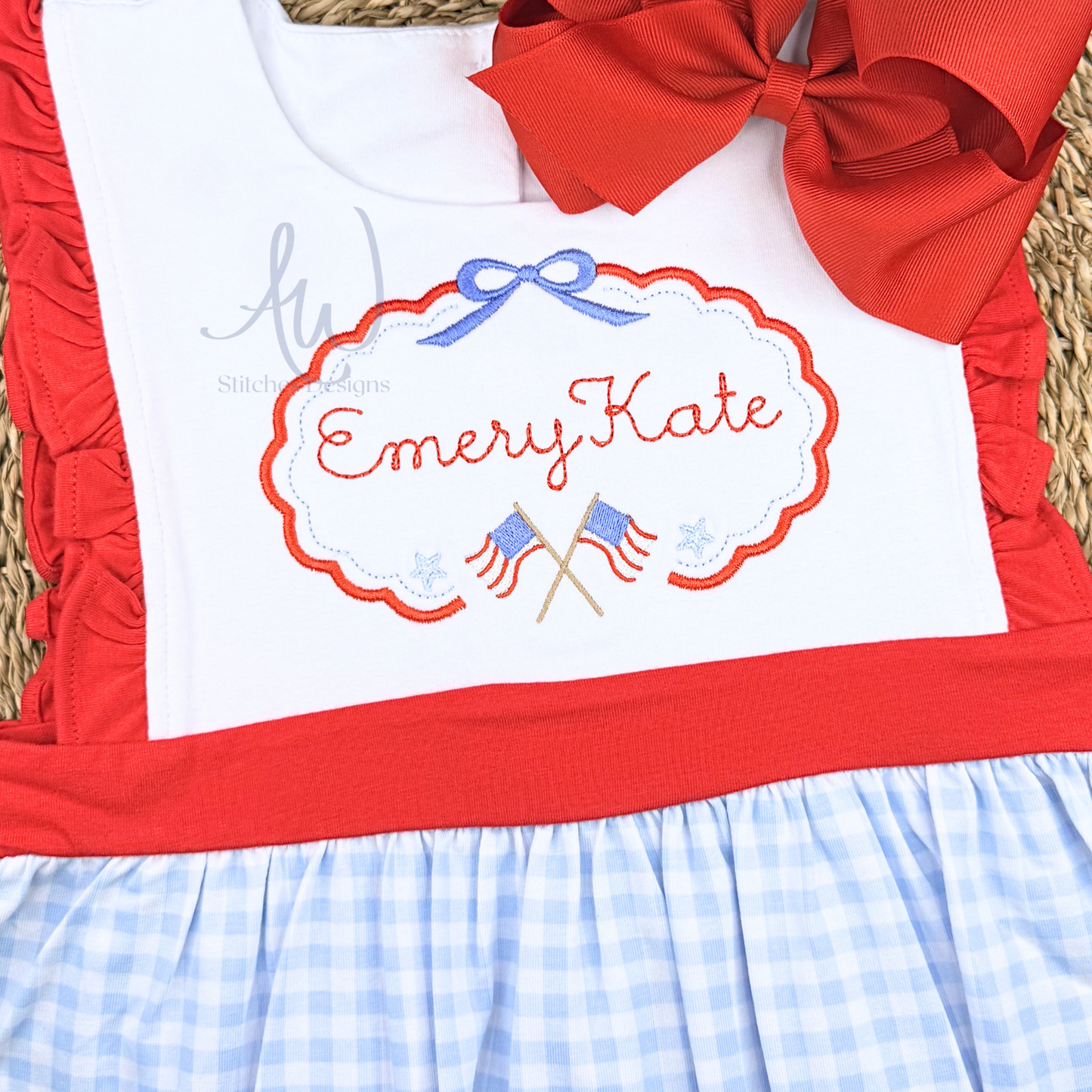 Patriotic Scallop Frame Embroidery Design