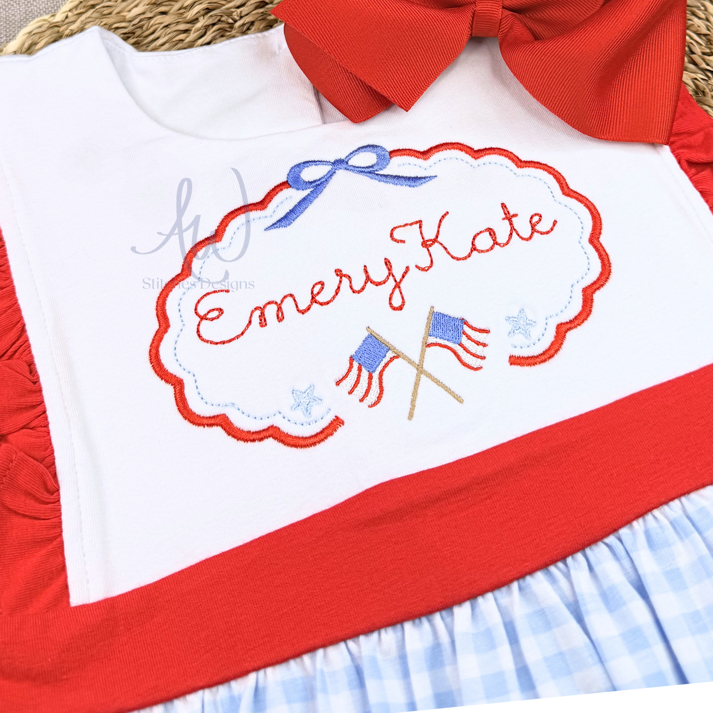 Patriotic Scallop Frame Embroidery Design