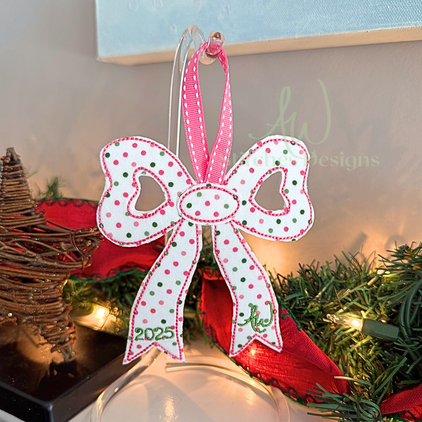 In The Hoop Bow Christmas Ornament Tag bean stitch applique design for machine embroidery